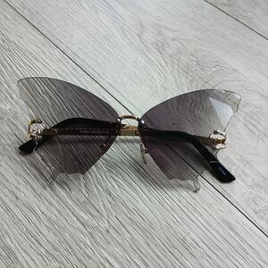 Butterfly Shaped Sunglasses - Black and Gold